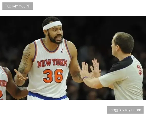 拉希德·华莱士无球策应改变对手防守布局