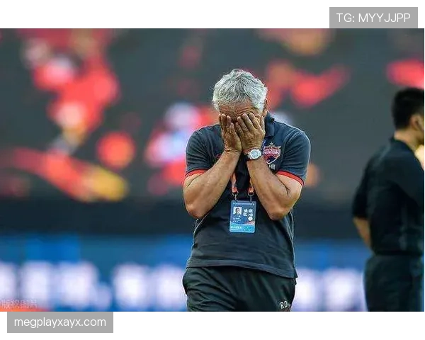 国安换帅风波：新帅能否拯救豪门危局与战术迷茫？